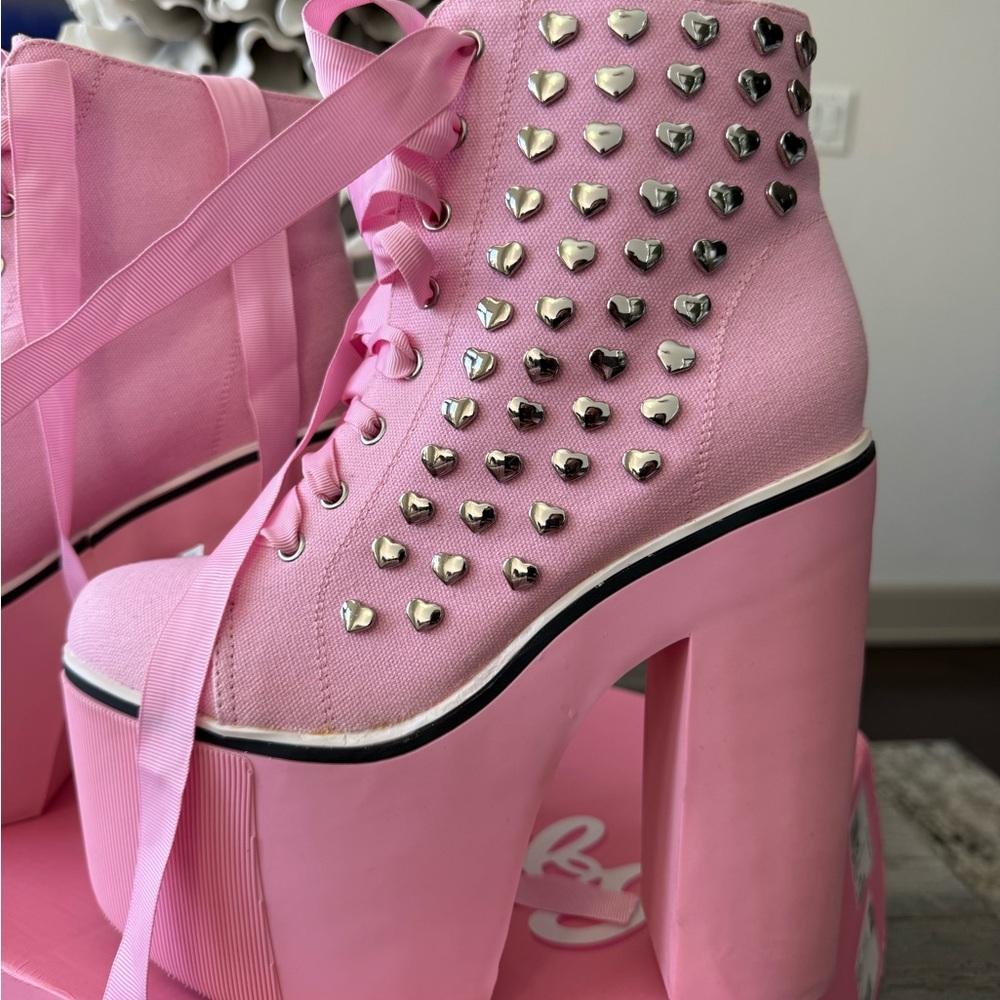 Sugarbaby Trendy Pink Platform Shoes with Heart Studs